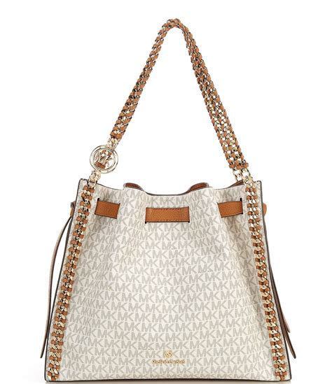 mina signature chain shoulder bag.